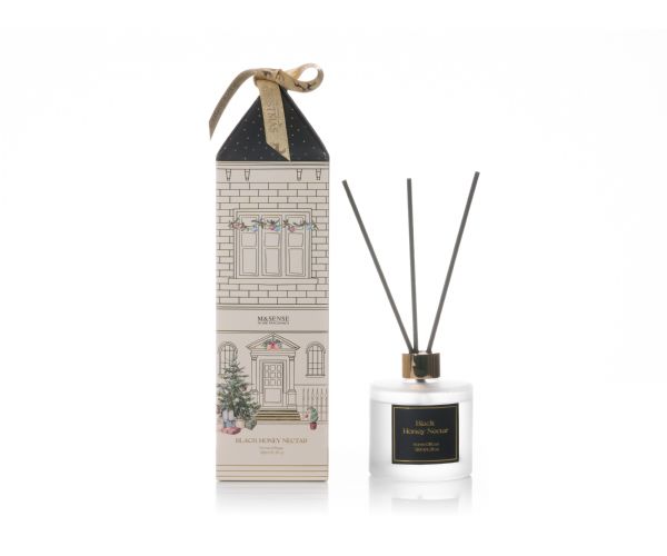 Festive Cottage Collection Reed Diffuser