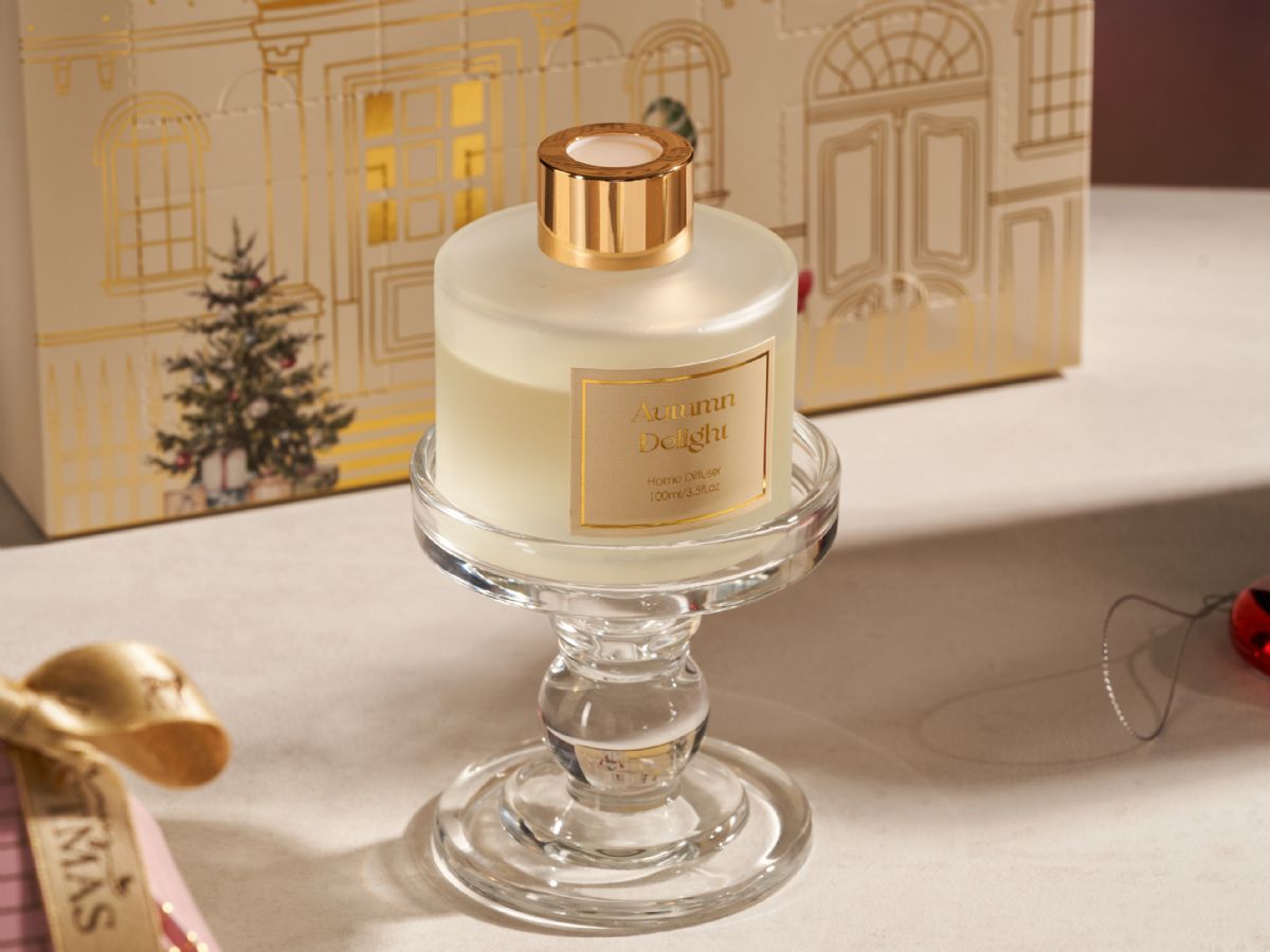 Festive Cottage Collection